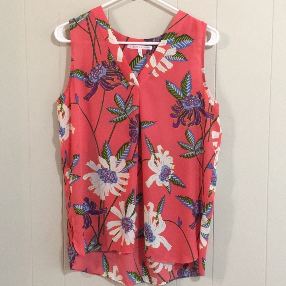 Violet + Claire Floral Sleeveless Top Size S